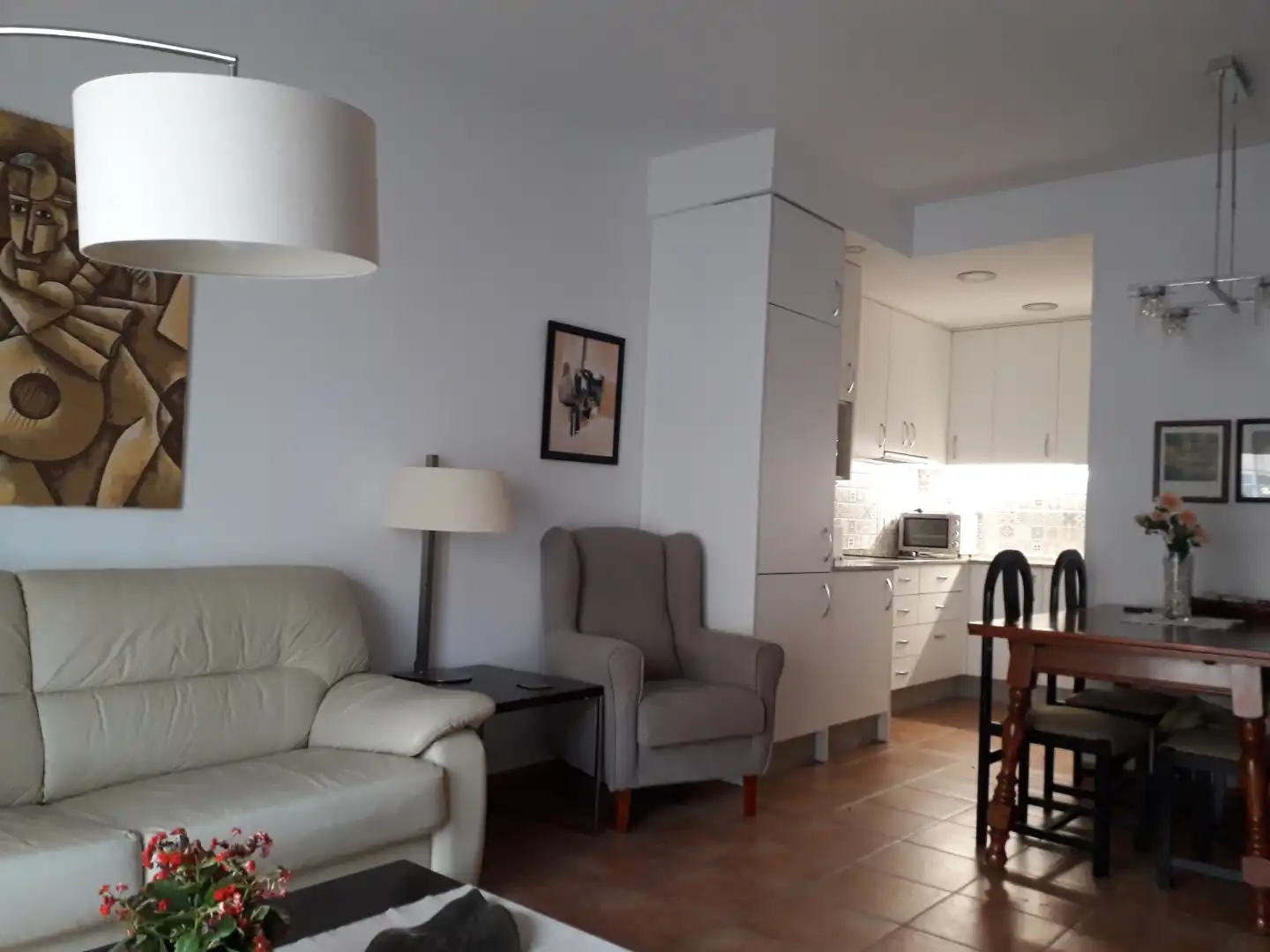 Pis de lloguer a Calle Viola, 4, Las Escobetas Sala d'estar de Pis de lloguer en Garrucha amb Aire condicionat, Calefacció i Terrassa