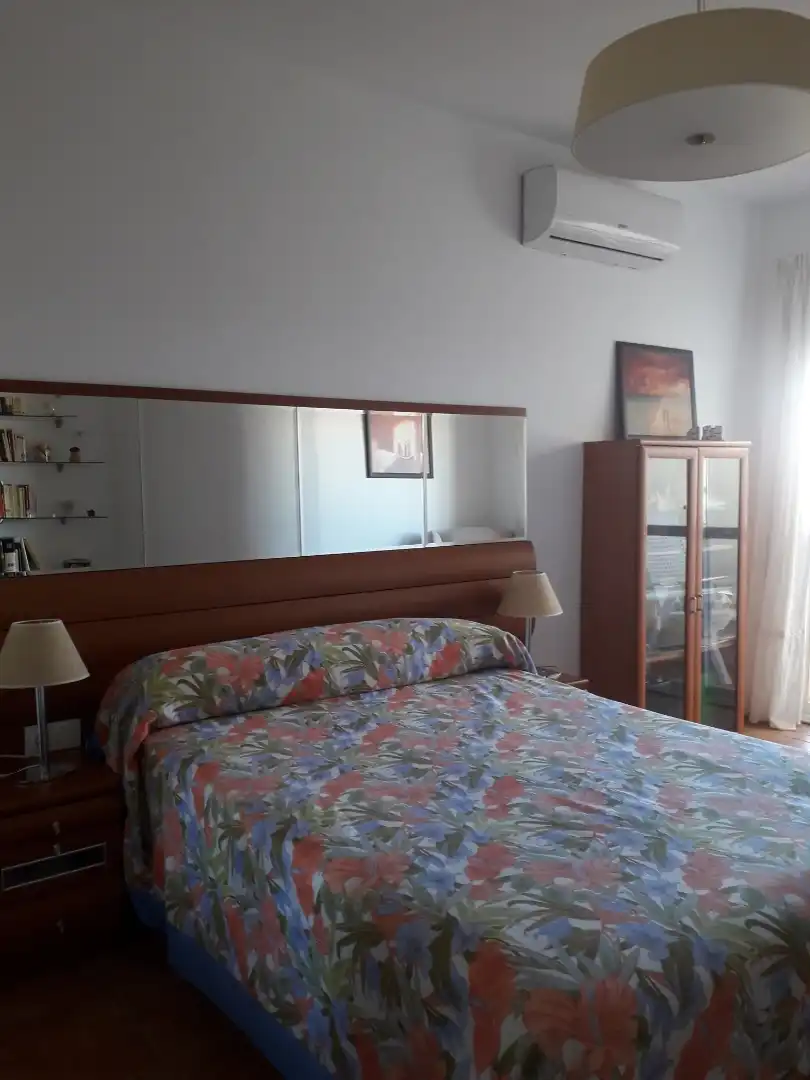 Pis de lloguer a Calle Viola, 4, Las Escobetas Dormitori de Pis de lloguer en Garrucha amb Aire condicionat, Calefacció i Terrassa