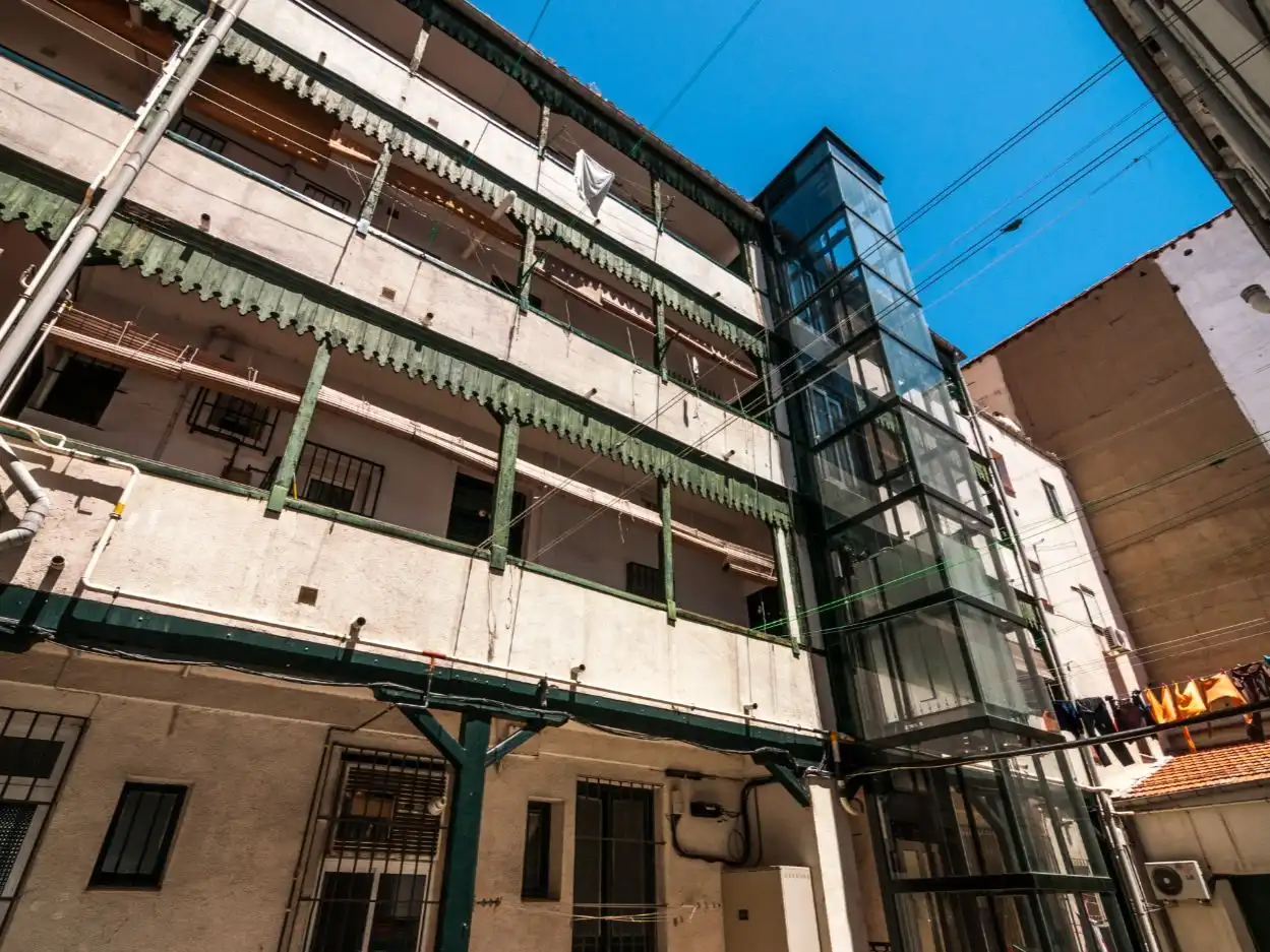 Flat for rent in Calle de Velarde, 3, Universidad - Malasaña Flat for rent in Calle de Velarde, 3, Universidad - Malasaña