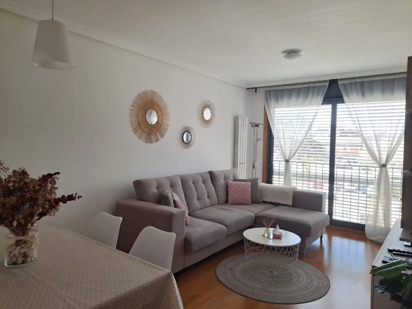 Sala de estar de Piso de alquiler en O Porriño   con Calefacción, Parquet y Trastero