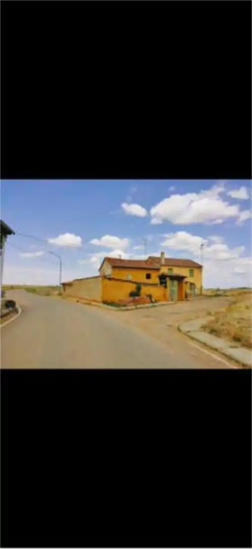 Casa o xalet en venda a Cea Vista exterior de Casa o xalet en venda en Cea amb Jardí privat i Moblat