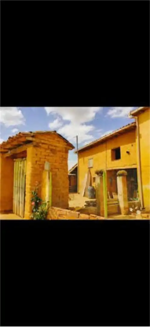 Casa o xalet en venda a Cea Vista exterior de Casa o xalet en venda en Cea amb Jardí privat i Moblat