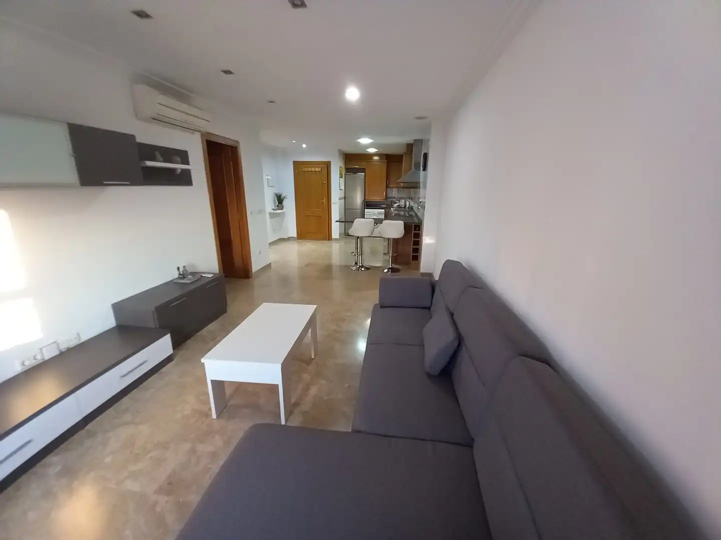 Flat for rent in Carrer Jacinto Benavente, 9, Carlet Living room of Flat for rent in Carlet with Air Conditioner, Storage room and Furnished