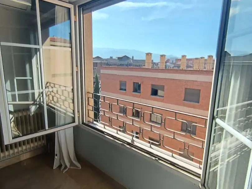 Piso de alquiler en Camino de Ronda, 167, Rosaleda - Juventud Terraza de Piso de alquiler en Granada Capital con Aire acondicionado y Balcón