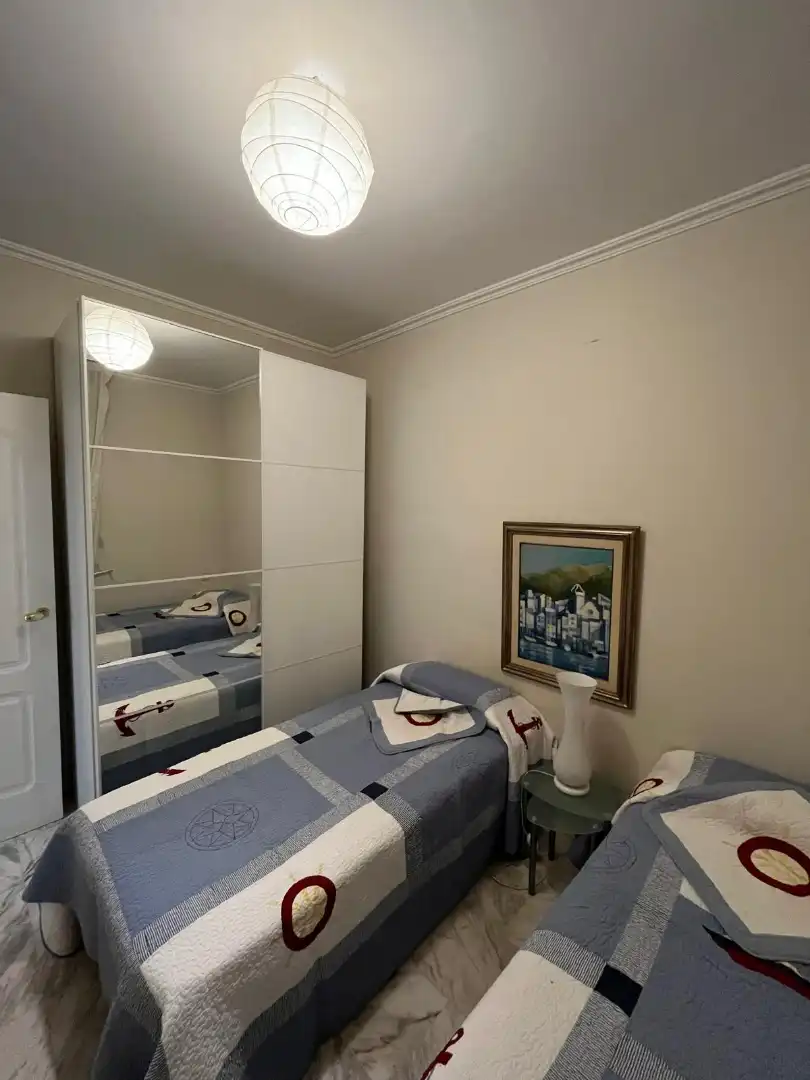 Schlafzimmer von Wohnung zur Miete in  Zaragoza Capital mit Klimaanlage und Schwimmbad
