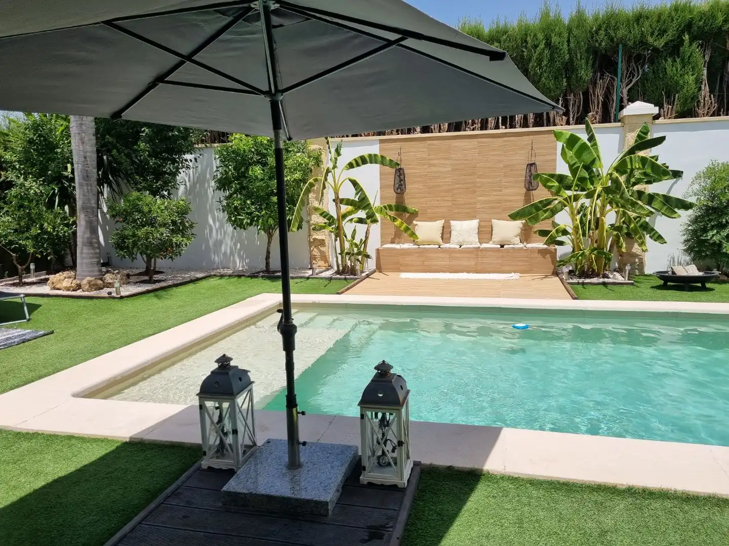 Pis en venda a Calle Camino de las Casillas, 12, Encinarejo de Córdoba Piscina de Pis en venda en Córdoba amb Aire condicionat, Calefacció i Jardí privat