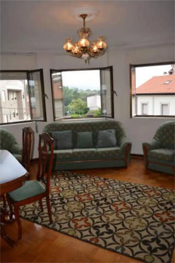Wohnung zur Miete in Noreña Wohnzimmer von Wohnung zur Miete in Noreña