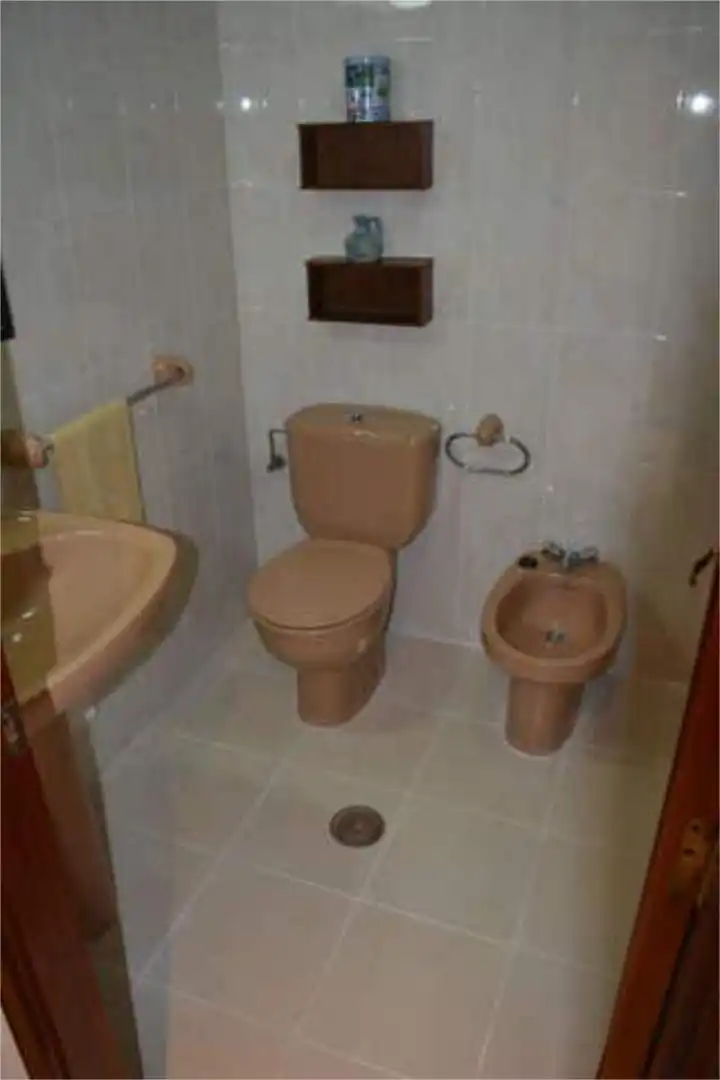 Wohnung zur Miete in Noreña Badezimmer von Wohnung zur Miete in Noreña