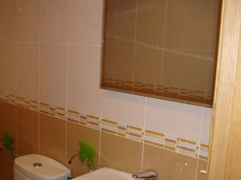 Baño de Piso de alquiler en Sollana con Trastero, Parking comunitario y Videoportero