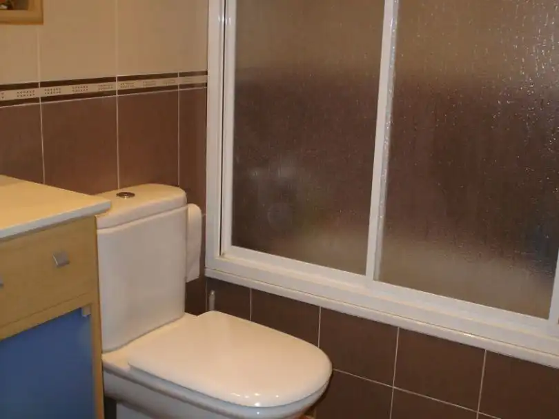 Baño de Piso de alquiler en Sollana con Trastero, Parking comunitario y Videoportero
