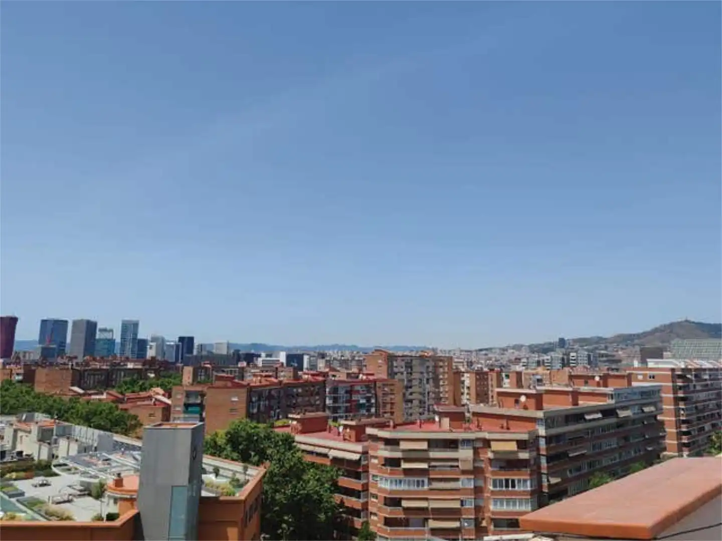Ático de alquiler en Sants - Montjuïc Vista exterior de Ático de alquiler en Barcelona Capital con Terraza