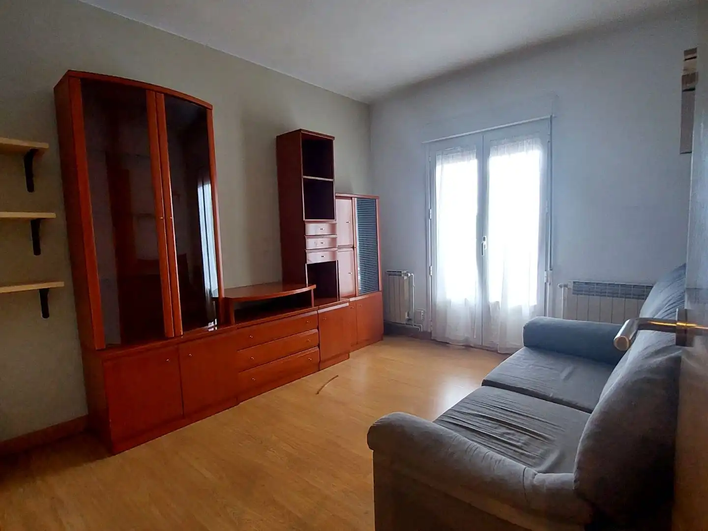 Flat for rent in Zumakadi Ibilbidea, 94, Adurtza Living room of Flat for rent in Vitoria - Gasteiz with Heating, Parquet flooring and Furnished