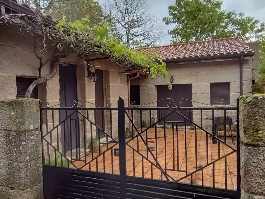 Casa o xalet en venda a Lugar Queiroas Grande, 9, Allariz Vista exterior de Casa o xalet en venda en Allariz