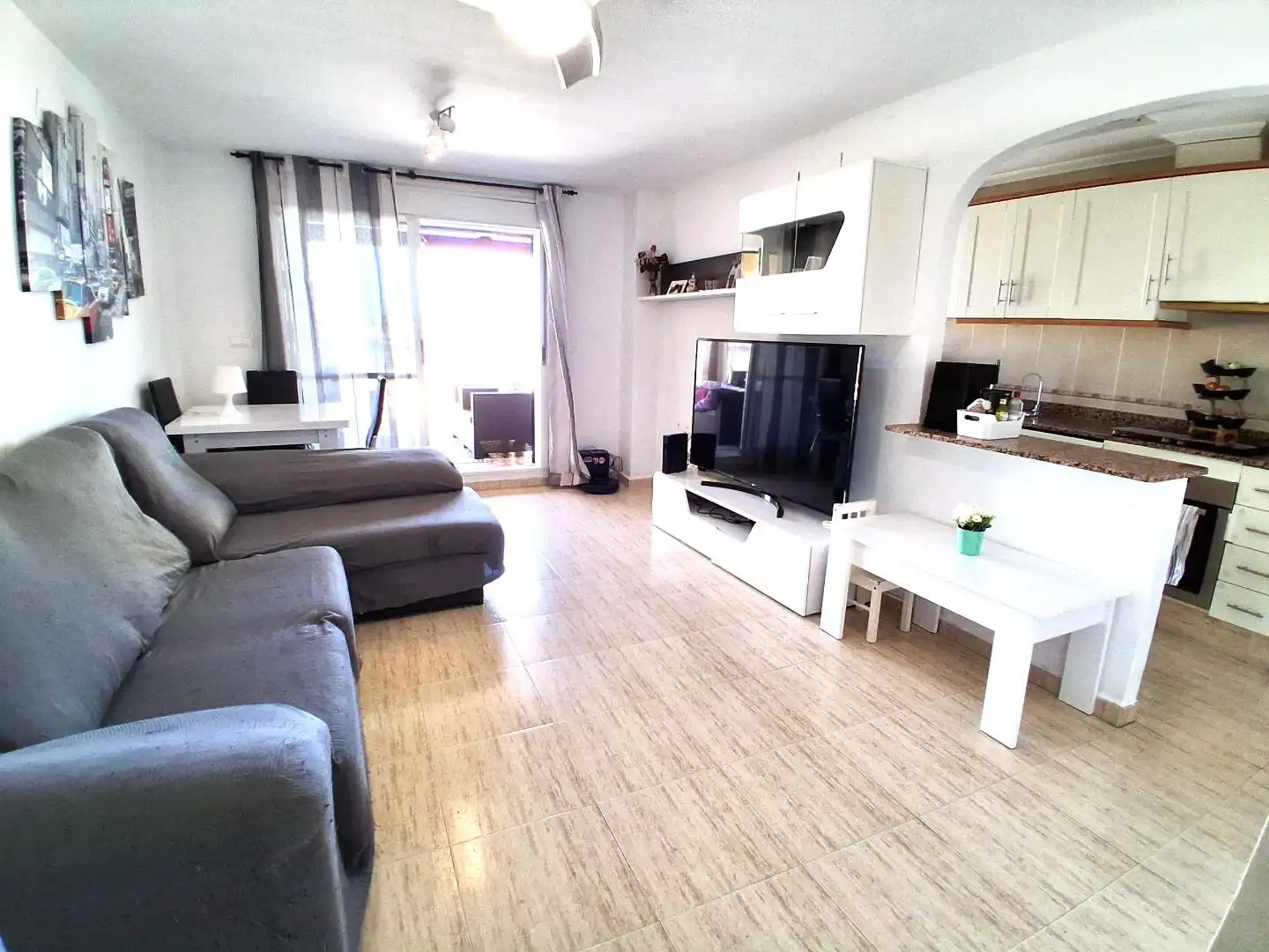 Sala de estar de Piso en venta en Mutxamel con Aire acondicionado, Terraza y Piscina