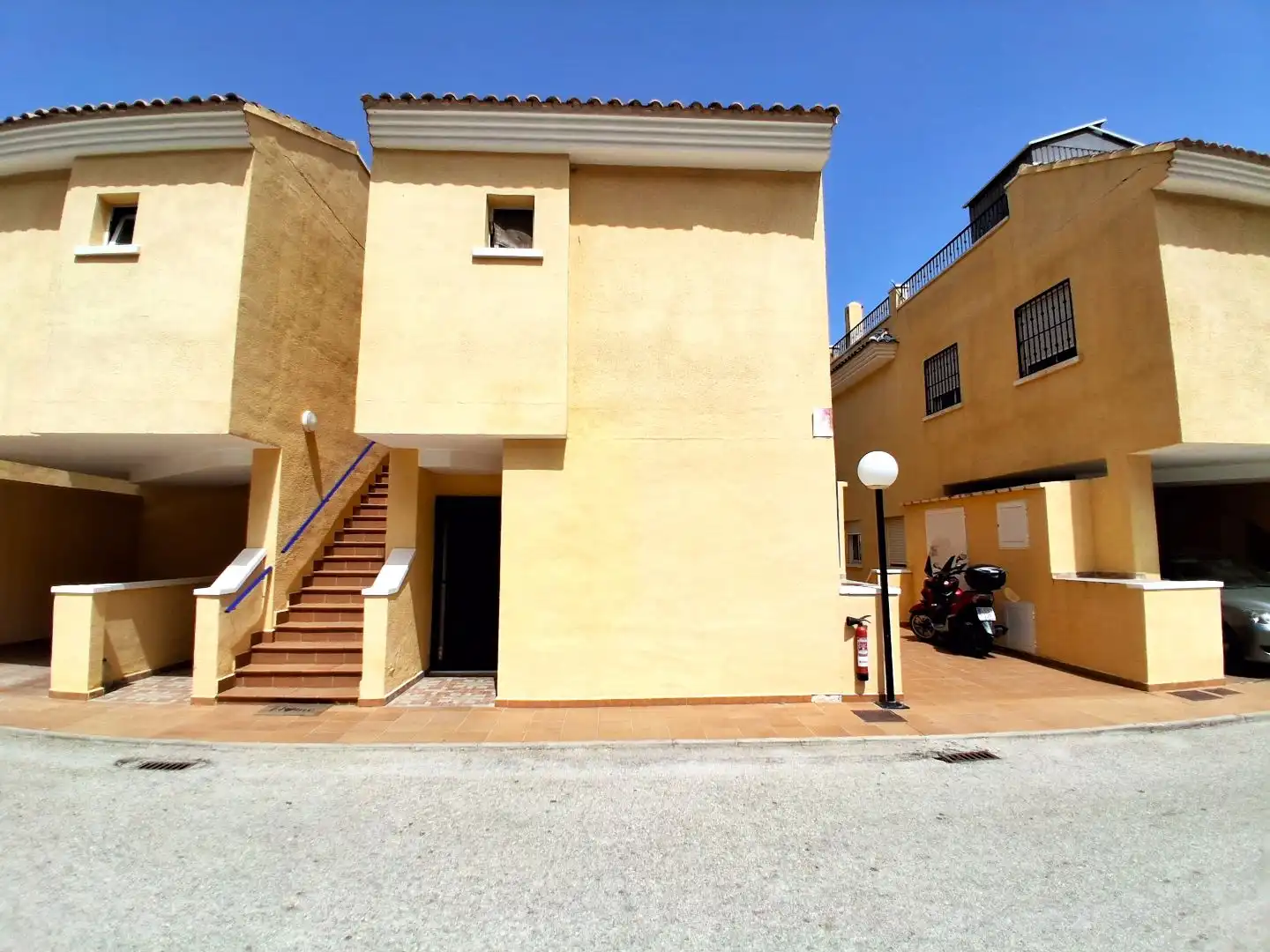 Vista exterior de Piso en venta en Mutxamel con Aire acondicionado, Terraza y Piscina