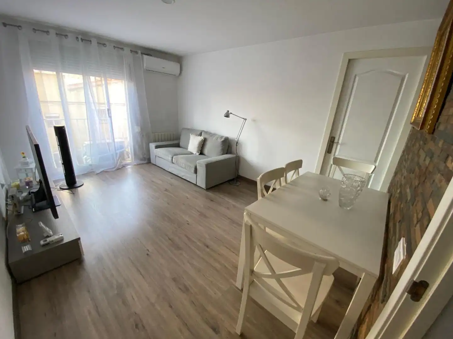 Piso en venta en Carrer de Juli Garreta, 1, Can Rull Sala de estar de Piso en venta en Sabadell con Aire acondicionado y Balcón