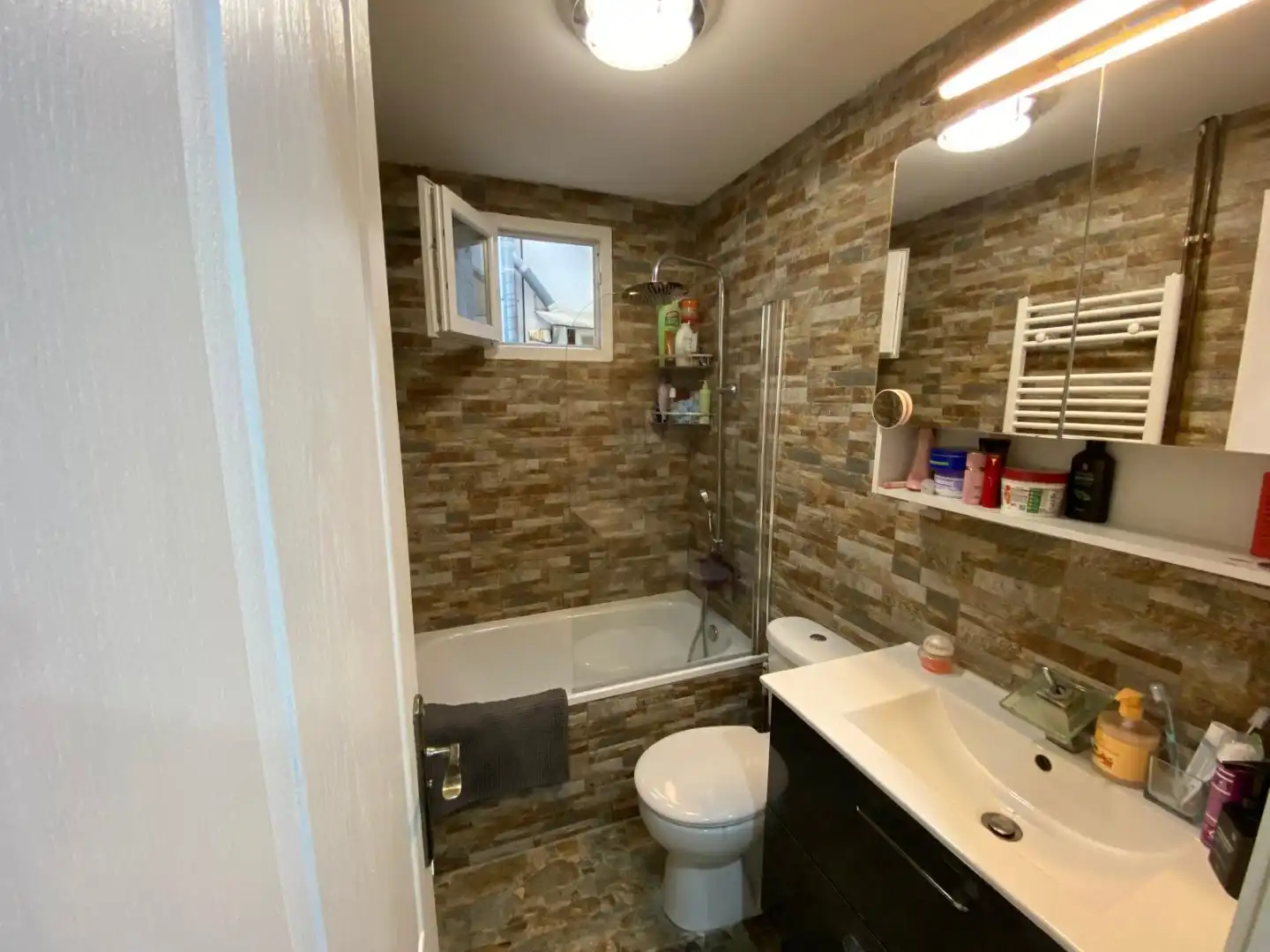 Piso en venta en Carrer de Juli Garreta, 1, Can Rull Baño de Piso en venta en Sabadell con Aire acondicionado y Balcón