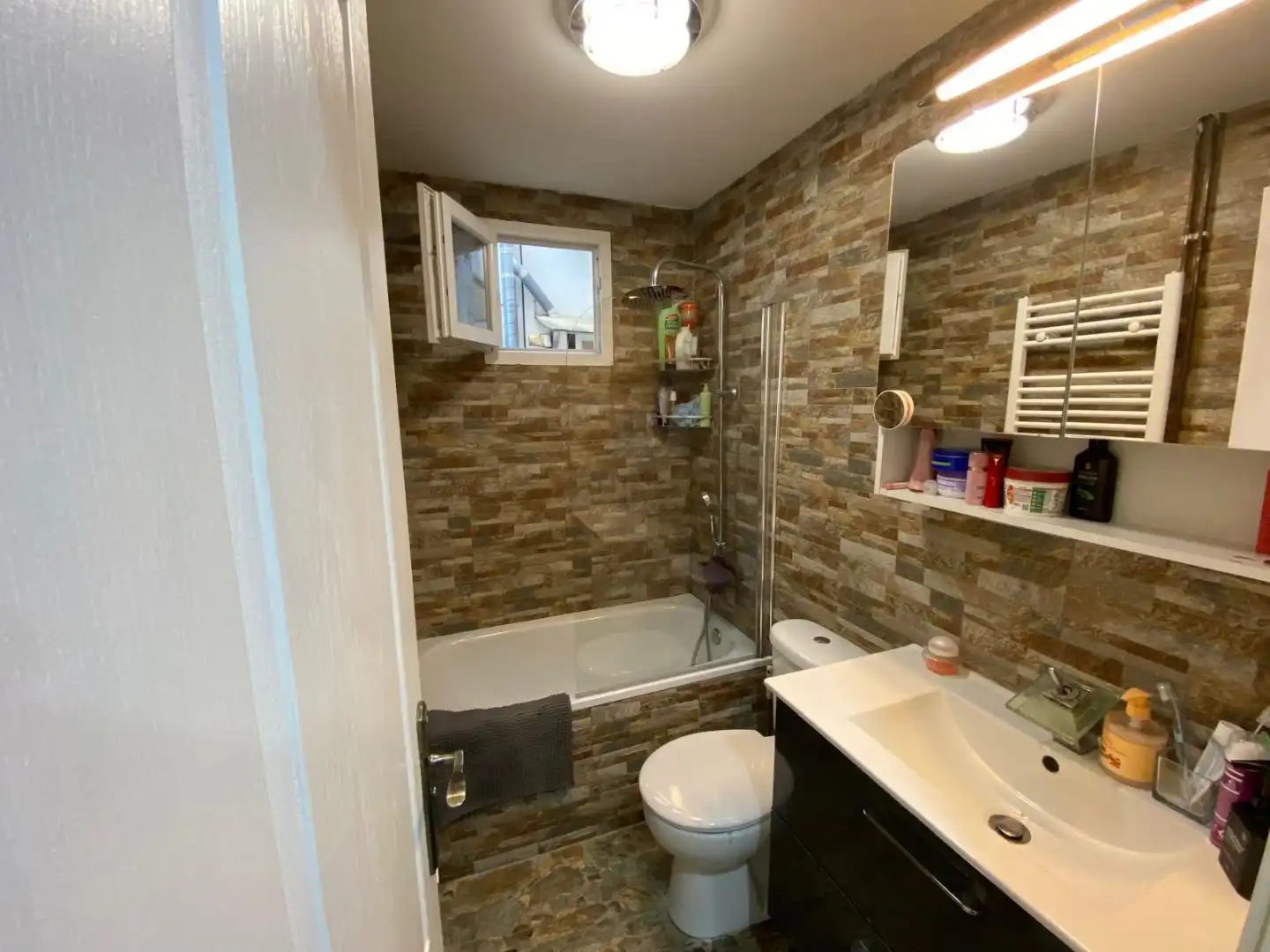Piso en venta en Carrer de Juli Garreta, 1, Can Rull Baño de Piso en venta en Sabadell con Aire acondicionado y Balcón