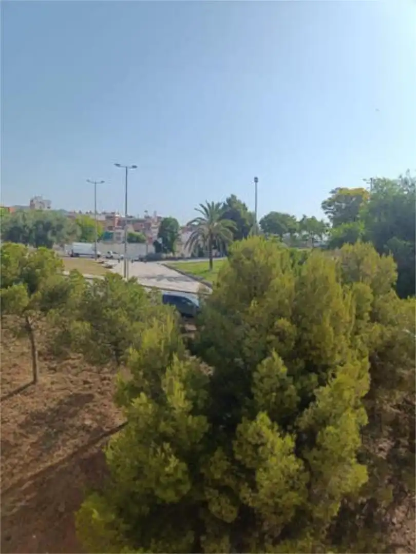 Piso de alquiler en La Salut Piso de alquiler en Badalona con Calefacción, Jardín privado y Terraza