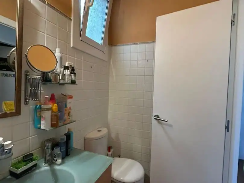 Habitació a Carrer de Sant Antoni Maria Claret, 3, Vallparadís - Antic Poble de Sant Pere Bany de Àtic per a compartir en Terrassa amb Aire condicionat, Calefacció i Parquet