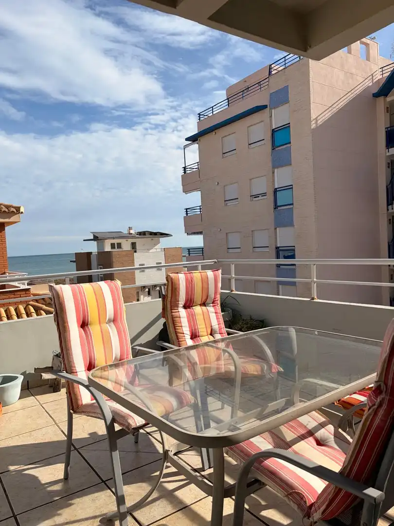 Terrace of Attic for rent in Oliva