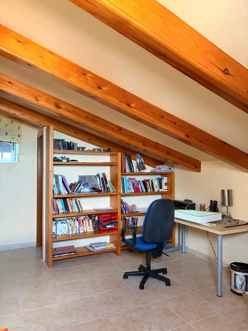 Attic for rent in Oliva