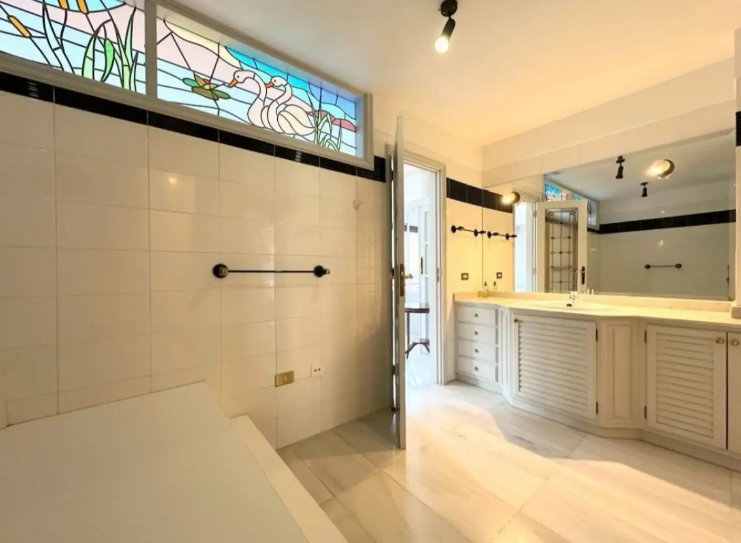 Bathroom of Apartments for rent in Santa Cruz de Tenerife  with Air Conditioner, Heating and Furnished