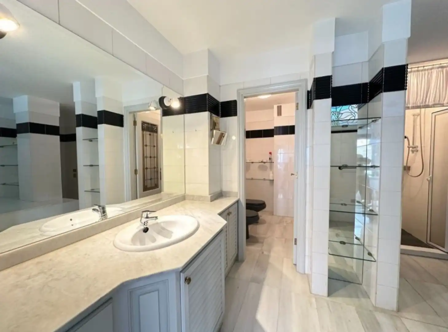 Bathroom of Apartments for rent in Santa Cruz de Tenerife  with Air Conditioner, Heating and Furnished