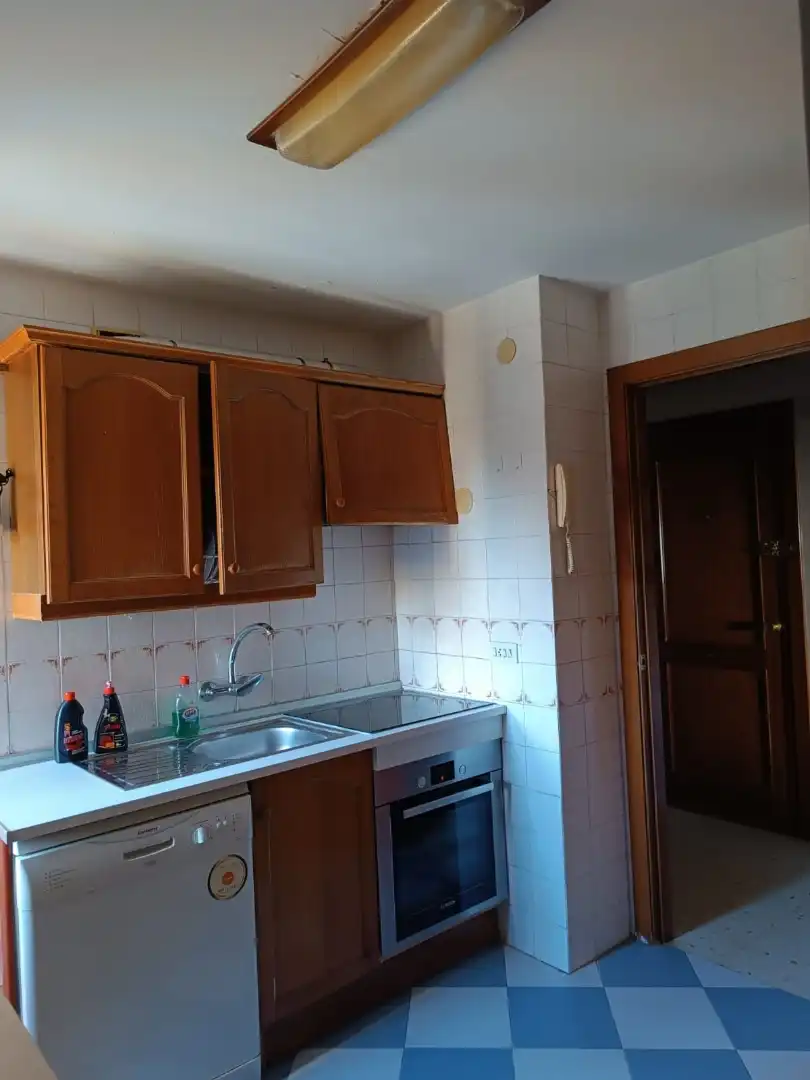 Flat for sale in Plaza Ciudasol, 3, Pago San José - Princi - Jerez Kitchen of Flat for sale in Jerez de la Frontera with Air Conditioner and Balcony