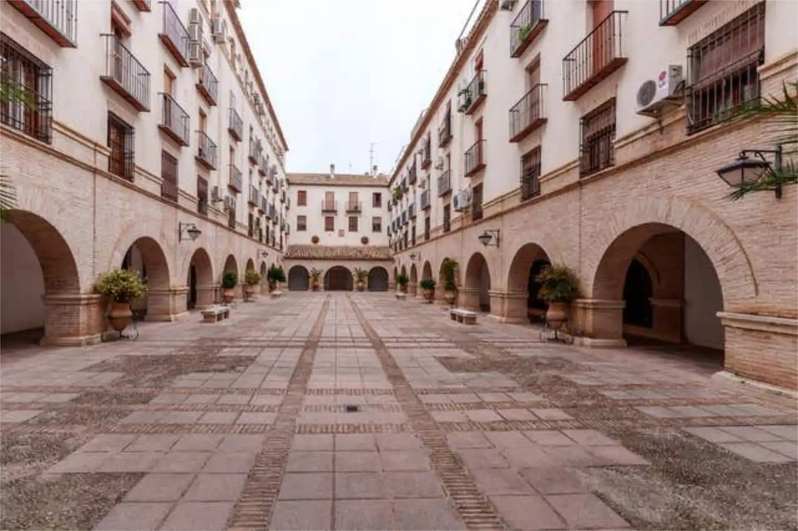 Piso de alquiler en San Felipe - El Almendral - La Merced