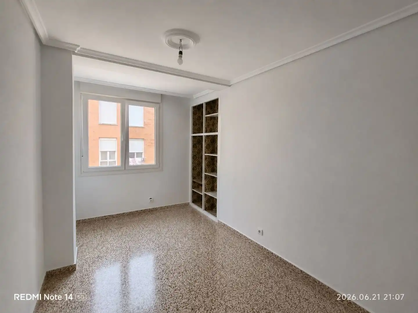 Piso en venta en Calle Respuela, 8, Bezana - Prezanes Habitación de Piso en venta en Santa Cruz de Bezana con Terraza, Trastero y Parking comunitario