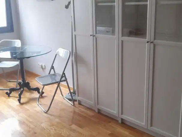 Habitación de Piso de alquiler en Oviedo  con Calefacción, Parquet y Amueblado