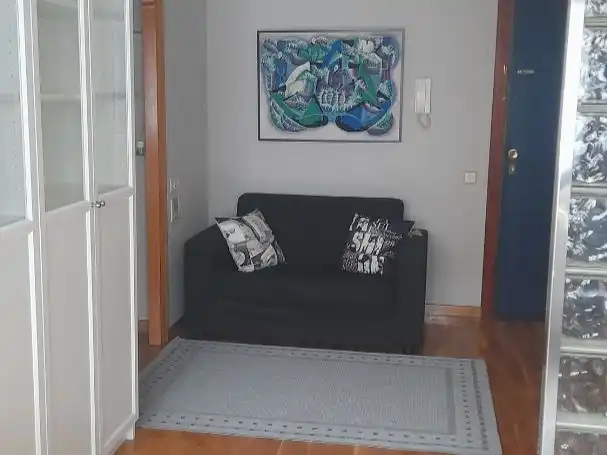 Sala de estar de Piso de alquiler en Oviedo  con Calefacción, Parquet y Amueblado