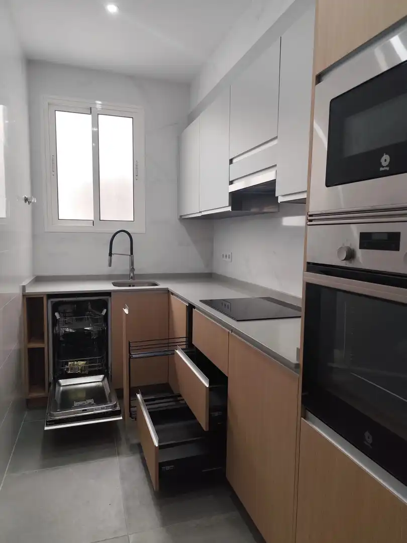 Flat for sale in Paseo Tomás Morales, 88, Arenales - Lugo - Avda. Marítima Kitchen of Flat for sale in Las Palmas de Gran Canaria with Balcony