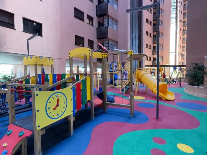 Piso de alquiler en Bulevar Louis Pasteur, 17, El Tejar - Hacienda Bizcochero Parking de Piso de alquiler en Málaga con Aire acondicionado, Calefacción y Terraza