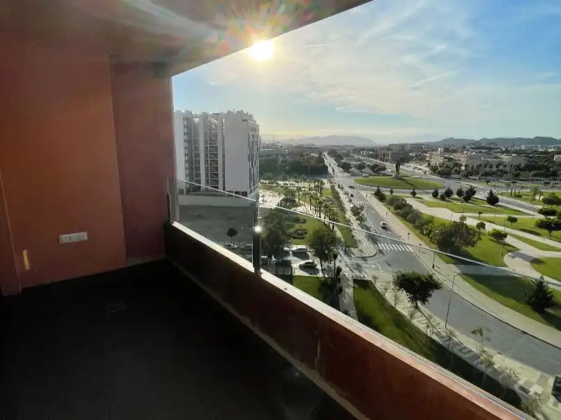 Piso de alquiler en Bulevar Louis Pasteur, 17, El Tejar - Hacienda Bizcochero Vista exterior de Piso de alquiler en Málaga con Aire acondicionado, Calefacción y Terraza