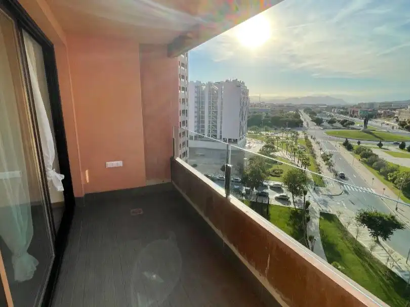 Piso de alquiler en Bulevar Louis Pasteur, 17, El Tejar - Hacienda Bizcochero Terraza de Piso de alquiler en Málaga con Aire acondicionado, Calefacción y Terraza