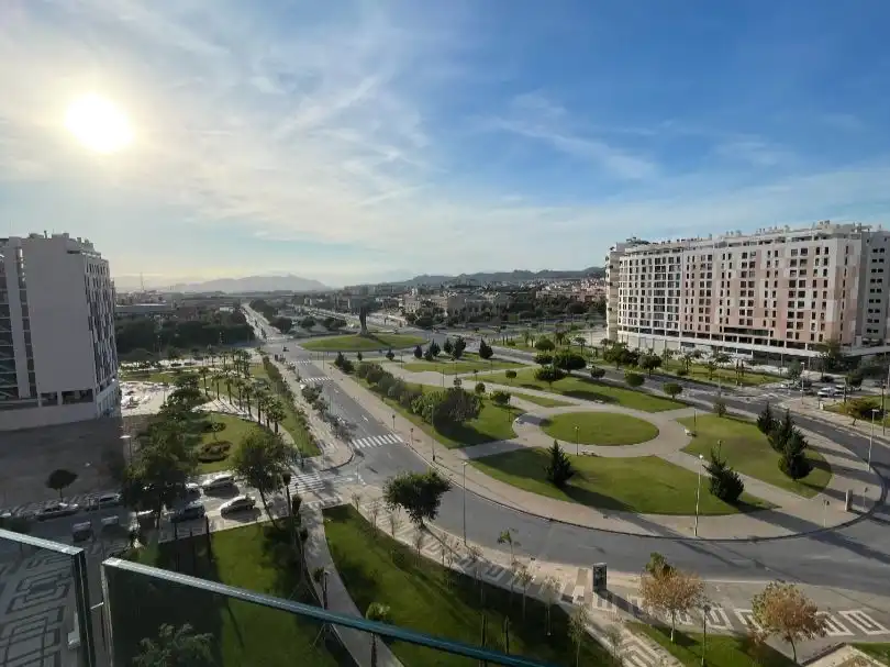 Piso de alquiler en Bulevar Louis Pasteur, 17, El Tejar - Hacienda Bizcochero Vista exterior de Piso de alquiler en Málaga con Aire acondicionado, Calefacción y Terraza