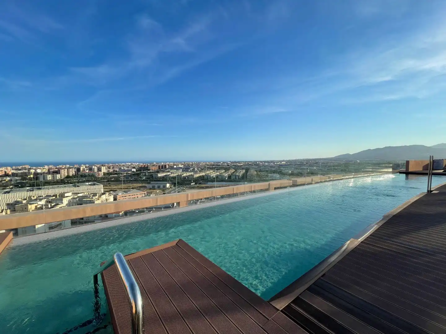 Piso de alquiler en Bulevar Louis Pasteur, 17, El Tejar - Hacienda Bizcochero Piscina de Piso de alquiler en Málaga con Aire acondicionado, Calefacción y Terraza