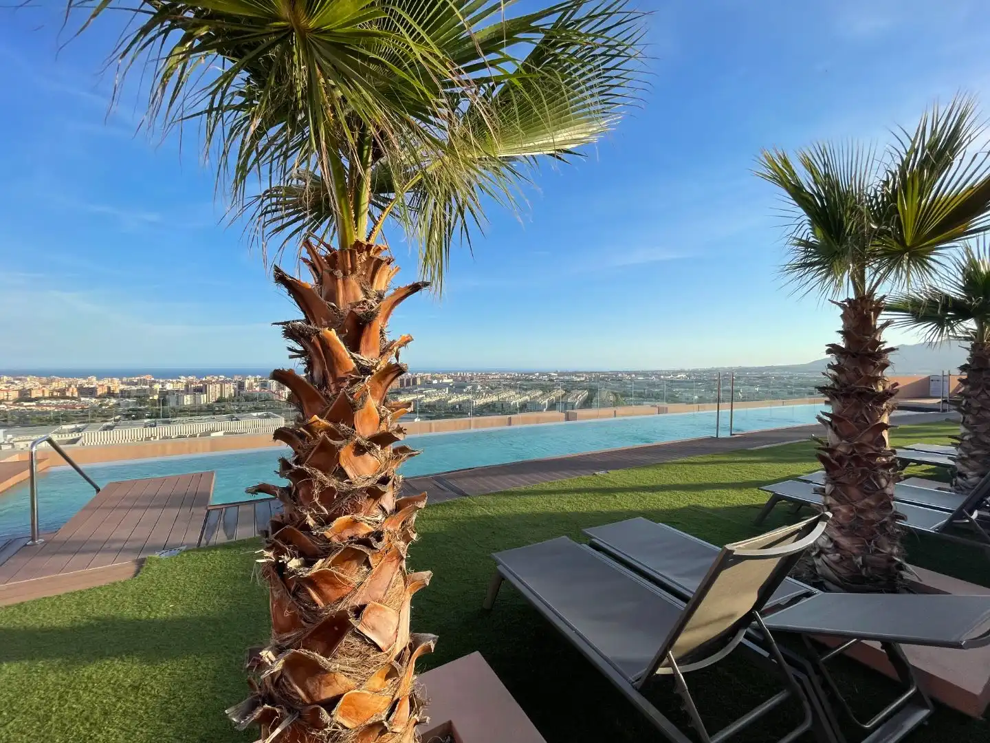 Piso de alquiler en Bulevar Louis Pasteur, 17, El Tejar - Hacienda Bizcochero Piscina de Piso de alquiler en Málaga con Aire acondicionado, Calefacción y Terraza