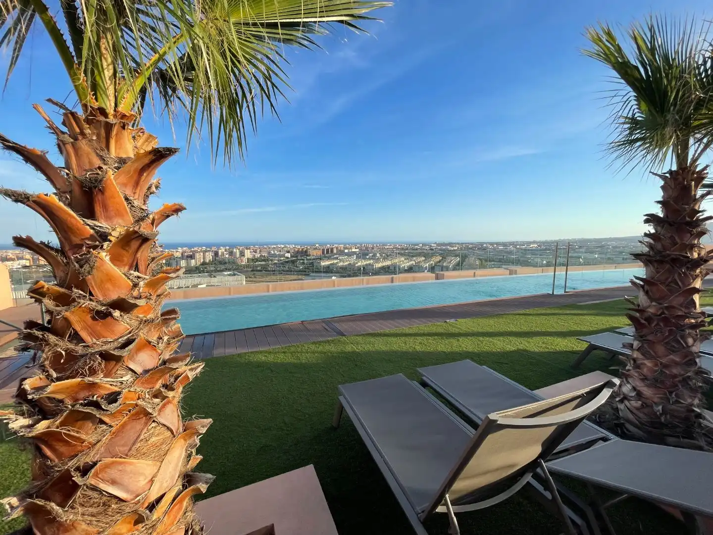 Piso de alquiler en Bulevar Louis Pasteur, 17, El Tejar - Hacienda Bizcochero Piscina de Piso de alquiler en Málaga con Aire acondicionado, Calefacción y Terraza