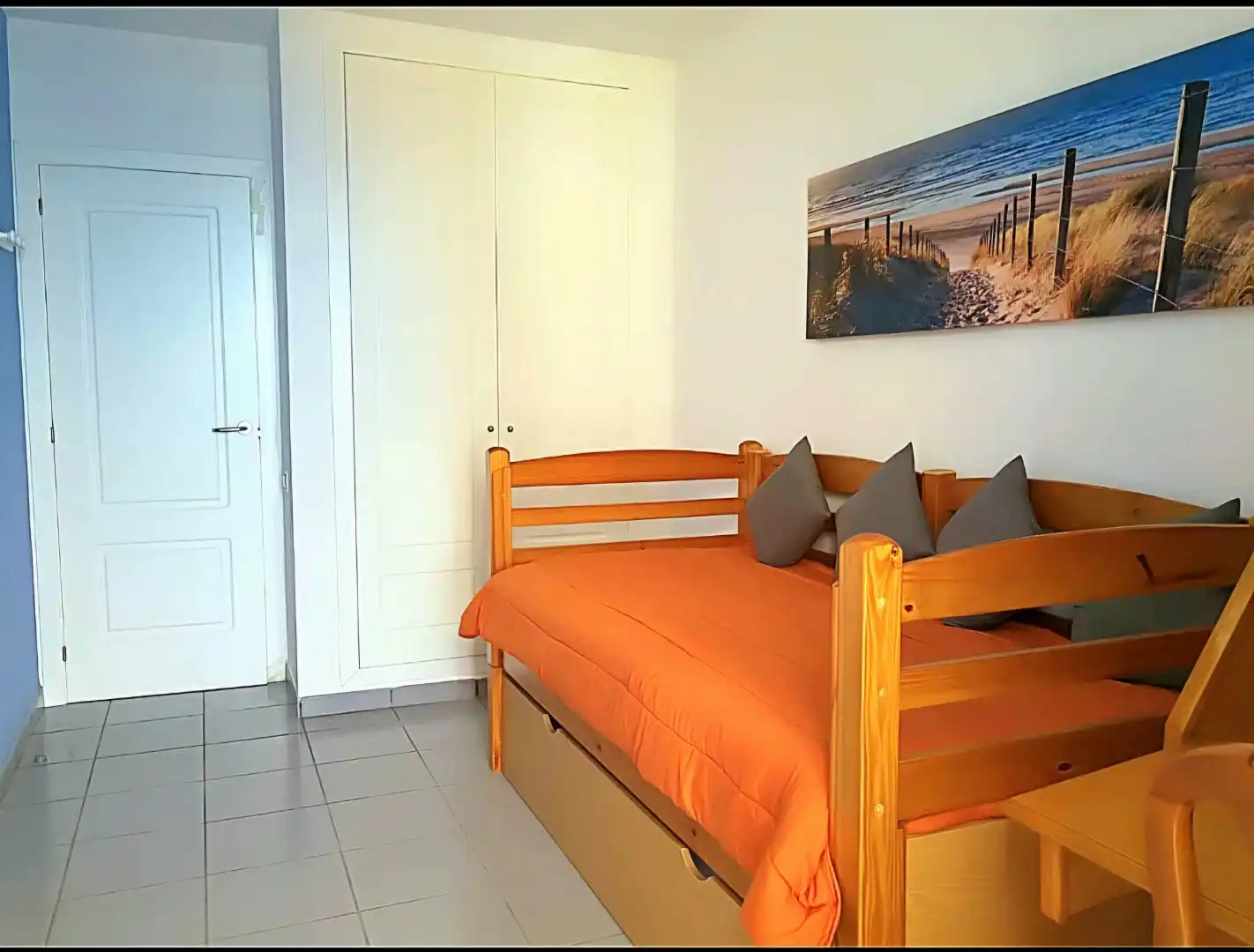 Habitación de Piso de alquiler en Benidorm con Aire acondicionado, Terraza y Piscina