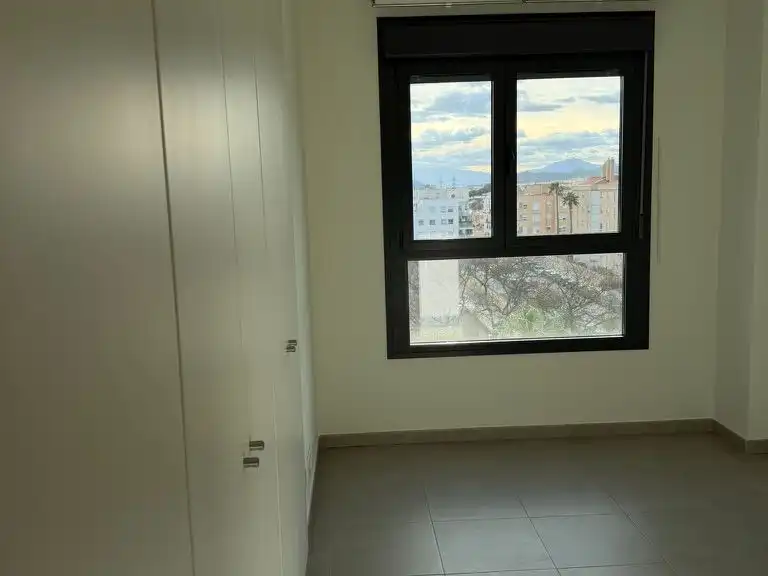 Flat for rent in Calle Orson Welles, 20, El Tejar - Hacienda Bizcochero Bedroom of Flat for rent in Málaga with Air Conditioner, Heating and Terrace