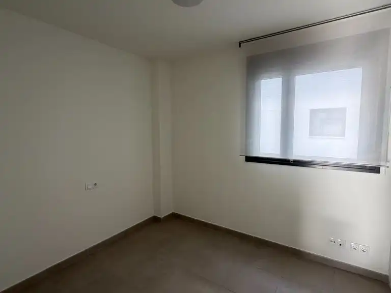 Flat for rent in Calle Orson Welles, 20, El Tejar - Hacienda Bizcochero Bedroom of Flat for rent in Málaga with Air Conditioner, Heating and Terrace