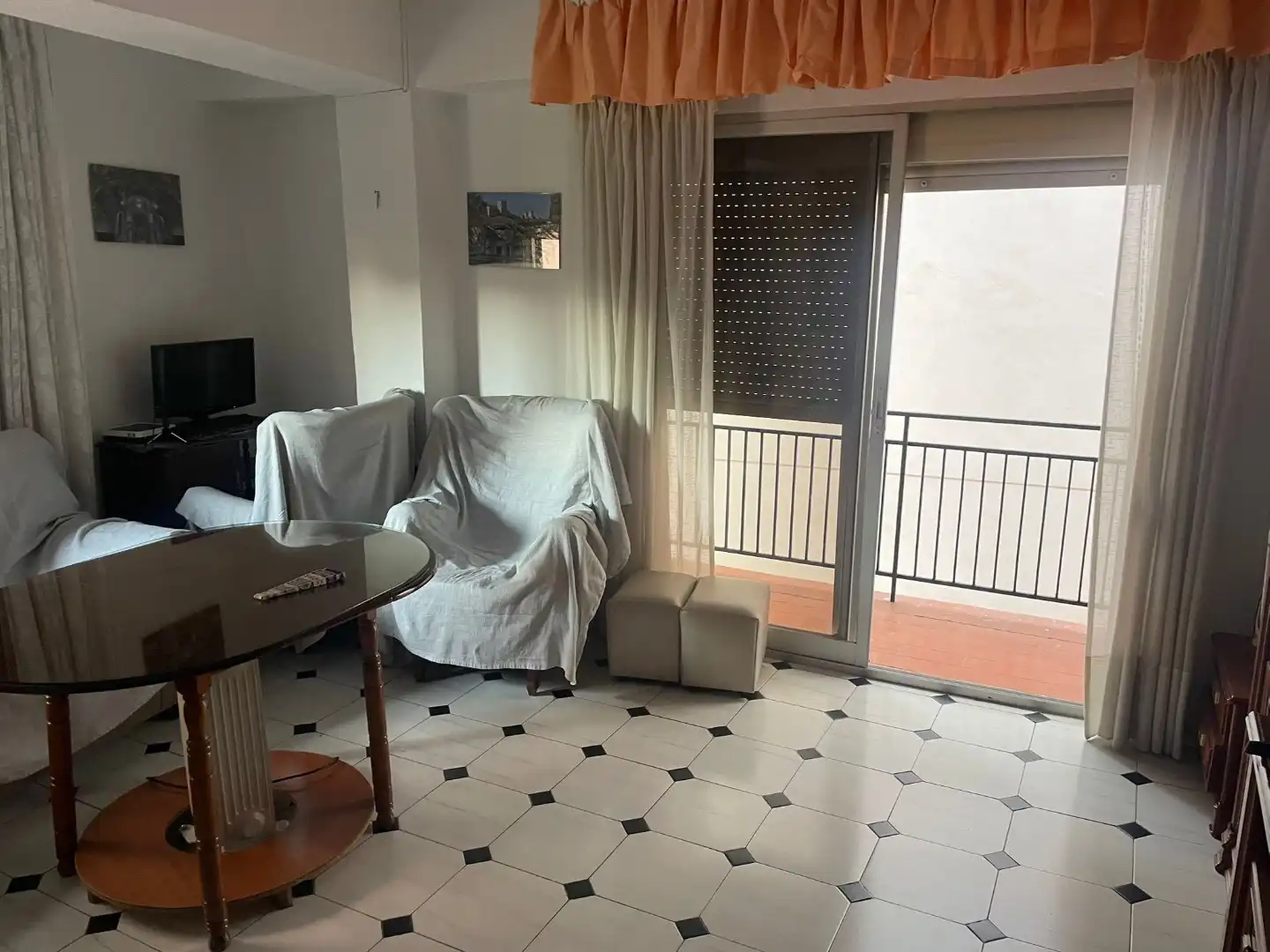 Sala de estar de Piso de alquiler en Granada con Aire acondicionado, Amueblado y Balcón