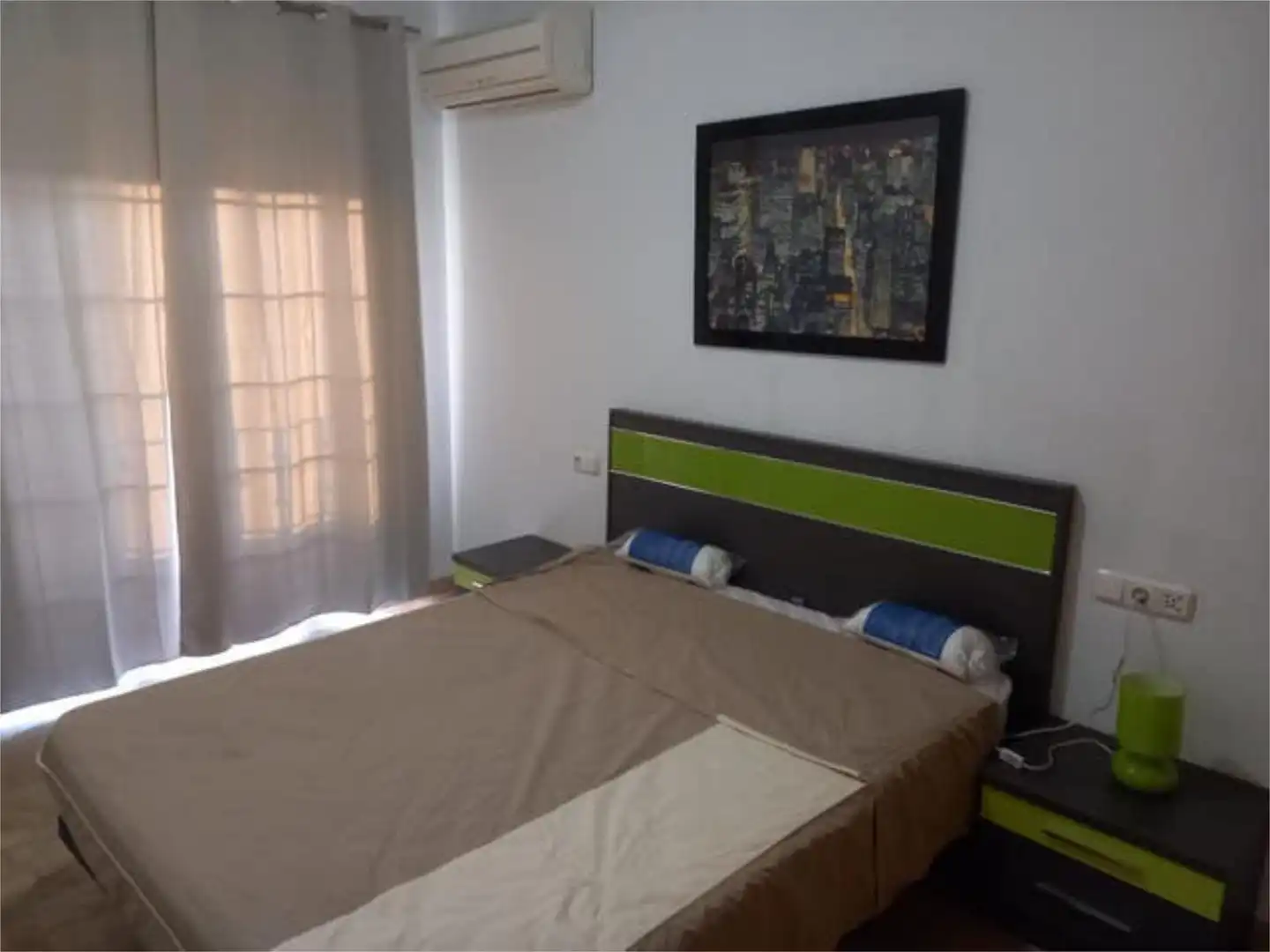 Piso de alquiler en Carlet Habitación de Piso de alquiler en Carlet con Trastero y Amueblado