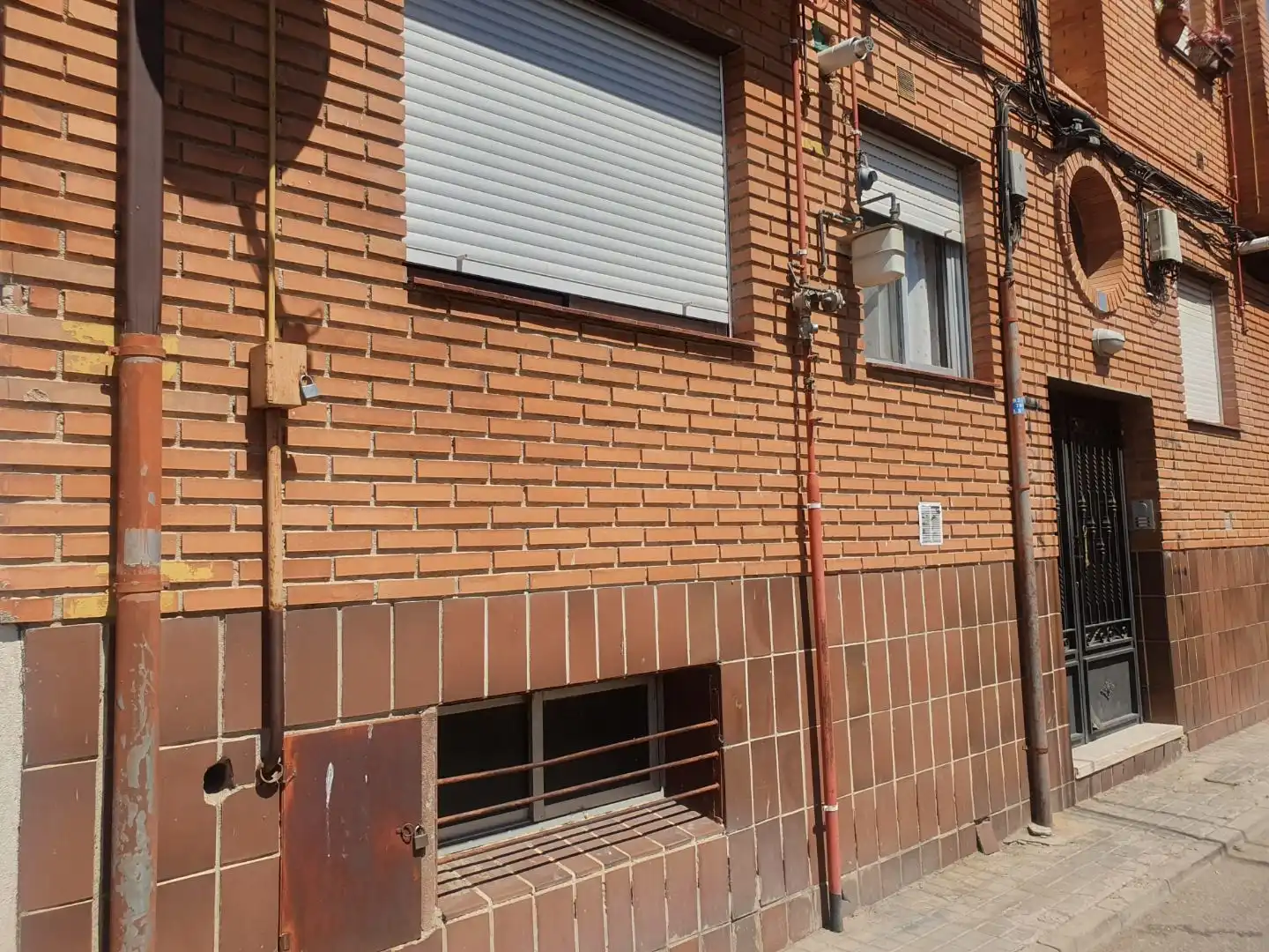 Wohnung zur Miete in Calle Santa Lucía, 24, Yunquera de Henares Außenansicht von Wohnung zur Miete in Yunquera de Henares mit Heizung und Parkett