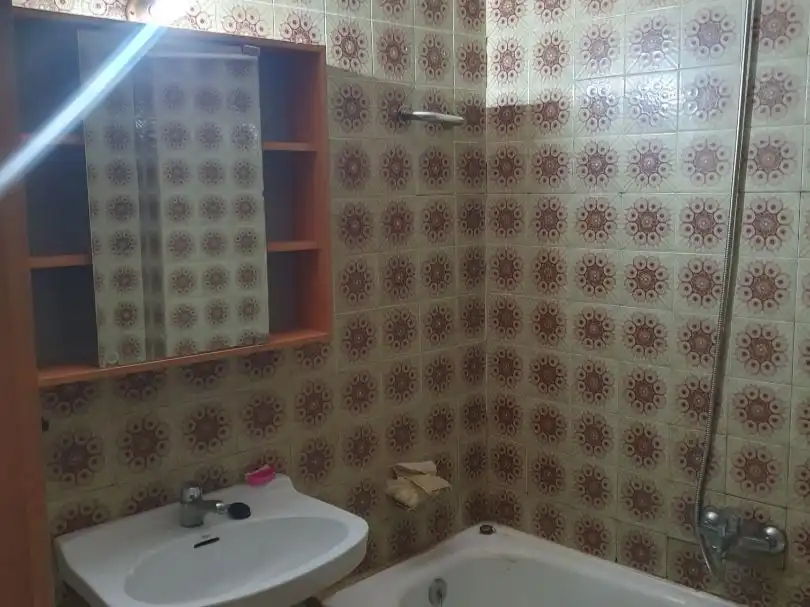 Wohnung zur Miete in Calle Santa Lucía, 24, Yunquera de Henares Badezimmer von Wohnung zur Miete in Yunquera de Henares mit Heizung und Parkett