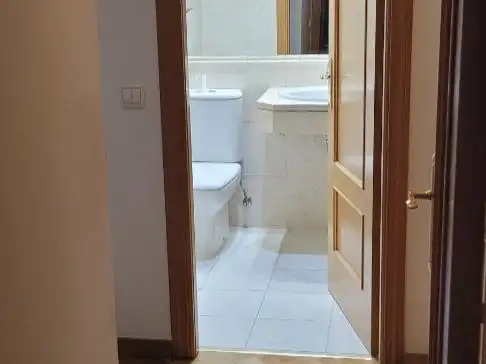 Flat for sale in Calle Alameda del Valle, 36, Ensanche de Vallecas - La Gavia Bathroom of Flat for sale in Madrid Capital with Air Conditioner and Swimming Pool