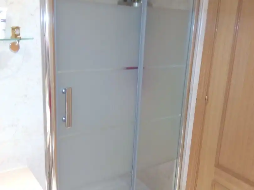 Flat for sale in Calle Alameda del Valle, 36, Ensanche de Vallecas - La Gavia Bathroom of Flat for sale in Madrid Capital with Air Conditioner and Swimming Pool